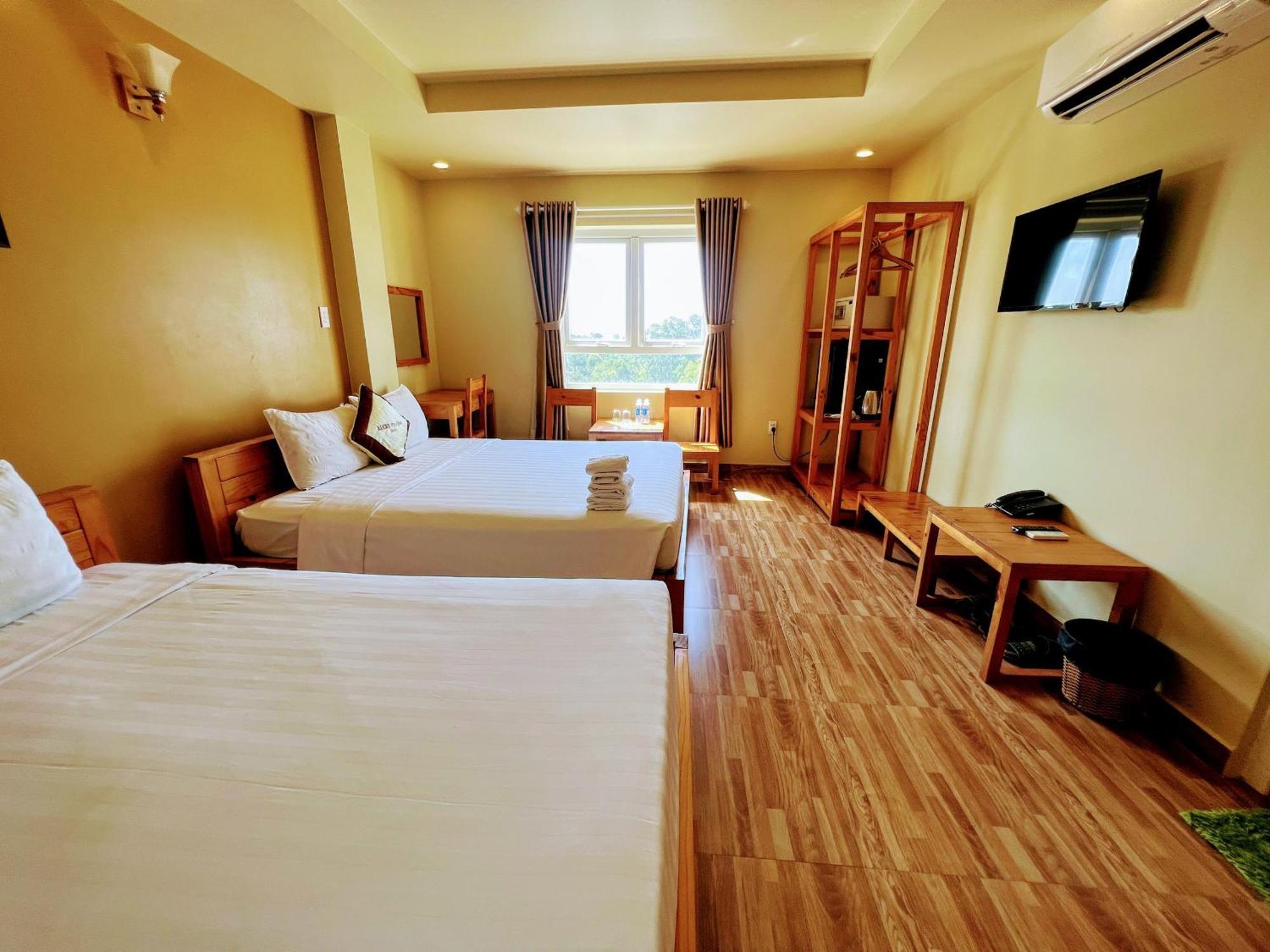 Lucky Phu Quoc Hotel Exterior foto